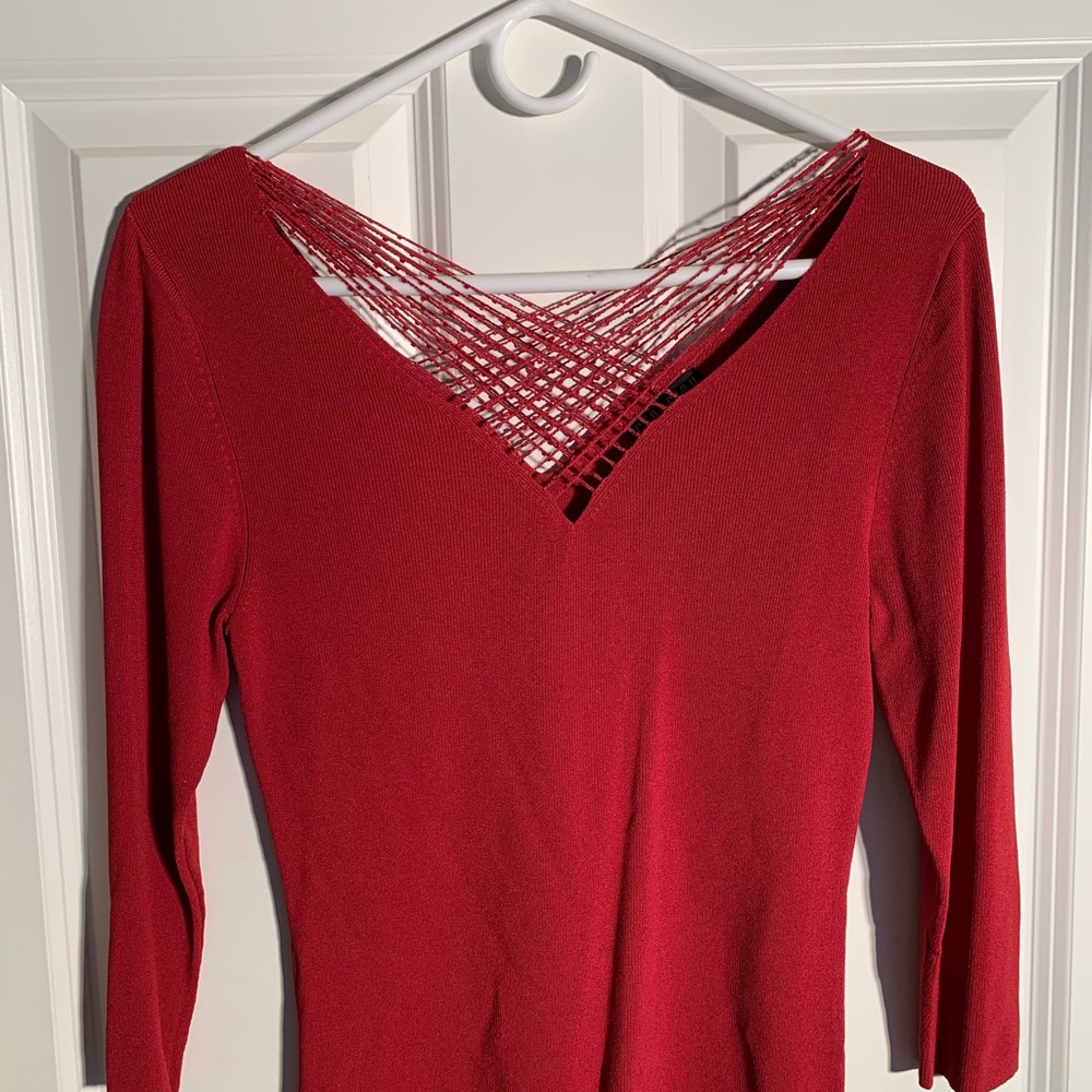 3/4 sleeve red shirt